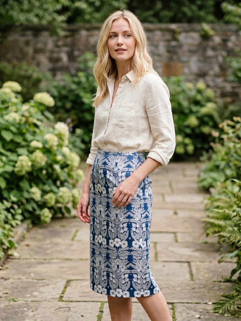 J.Crew x Abigail Borg - Silk Slip Skirt J4362 | Size 0: Blue & White Lace Floral